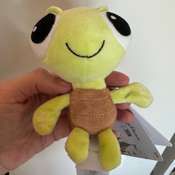 Disney Parks Squirt Baby Turtle From Finding Nemo Magnet Plush Stuffed Animal - Picture 10 of 11